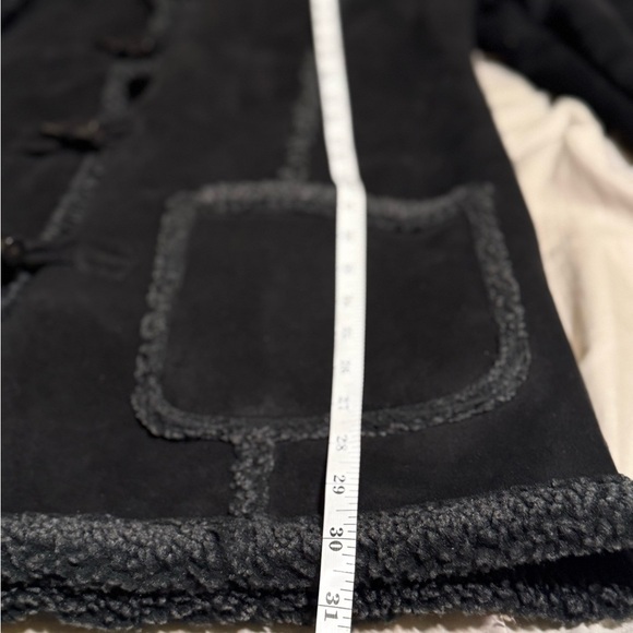 L.L. Bean black Fleece-Lined Heavy Warm Hooded Jacket - Picture 7 of 7